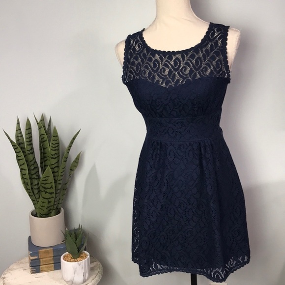 B. Darlin Dress size 1 juniors - Picture 1 of 6